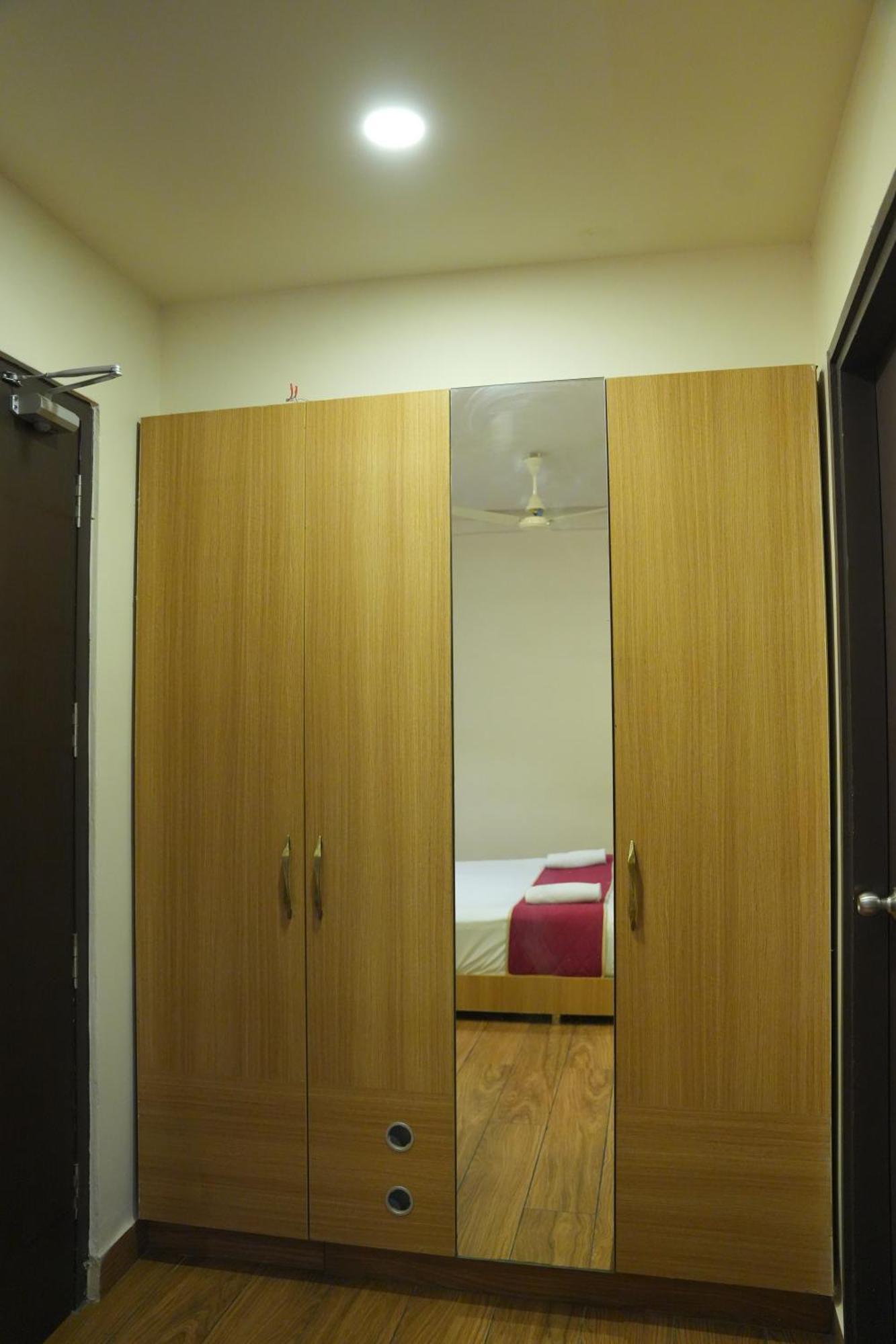 Kvp Golden Inn Tirupati Bagian luar foto