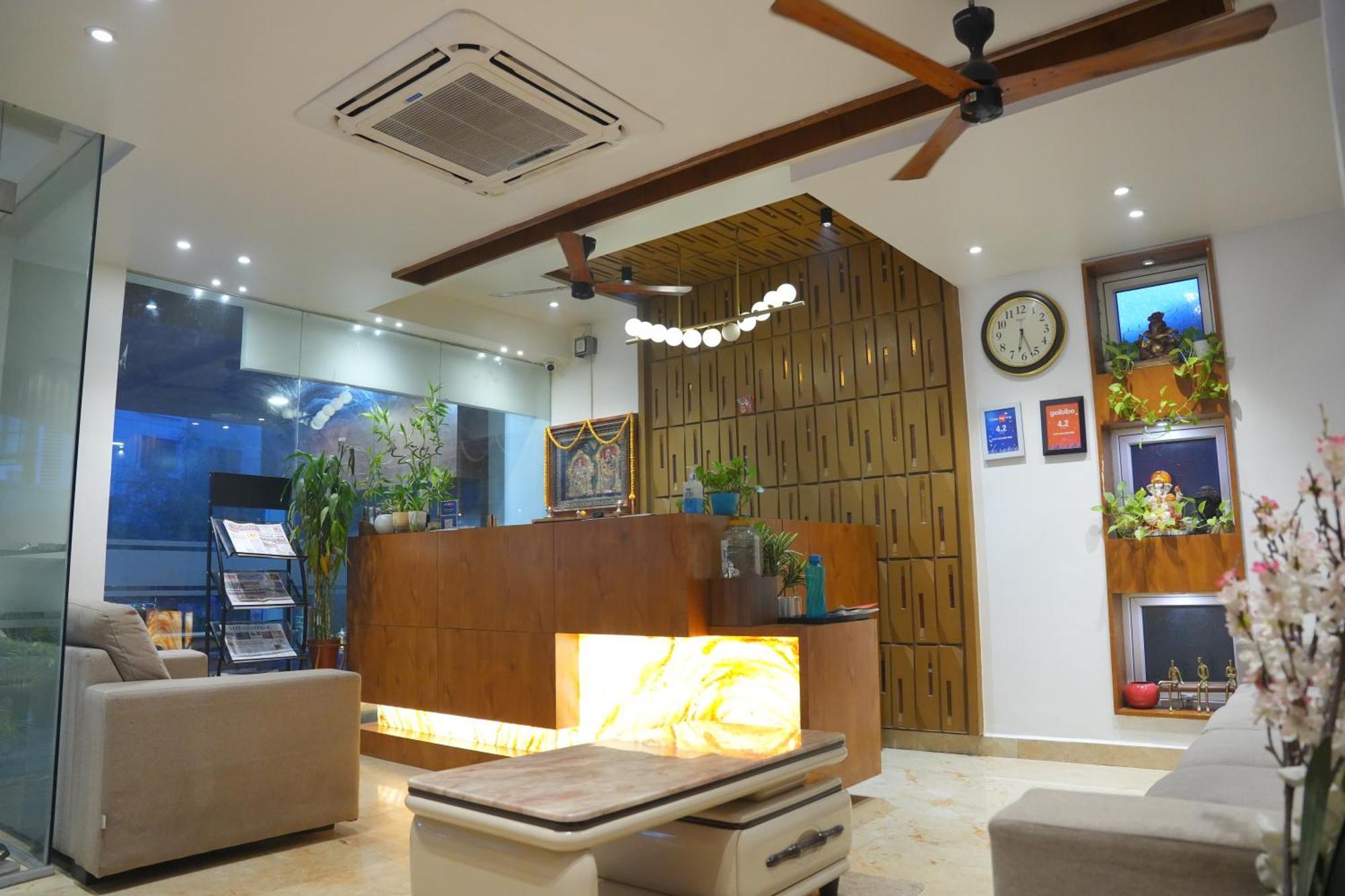 Kvp Golden Inn Tirupati Bagian luar foto
